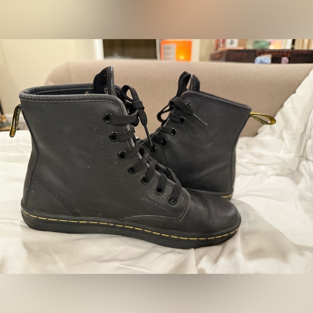 Dr. Martens Shoreditch Boots​​ - Picture 7 of 9